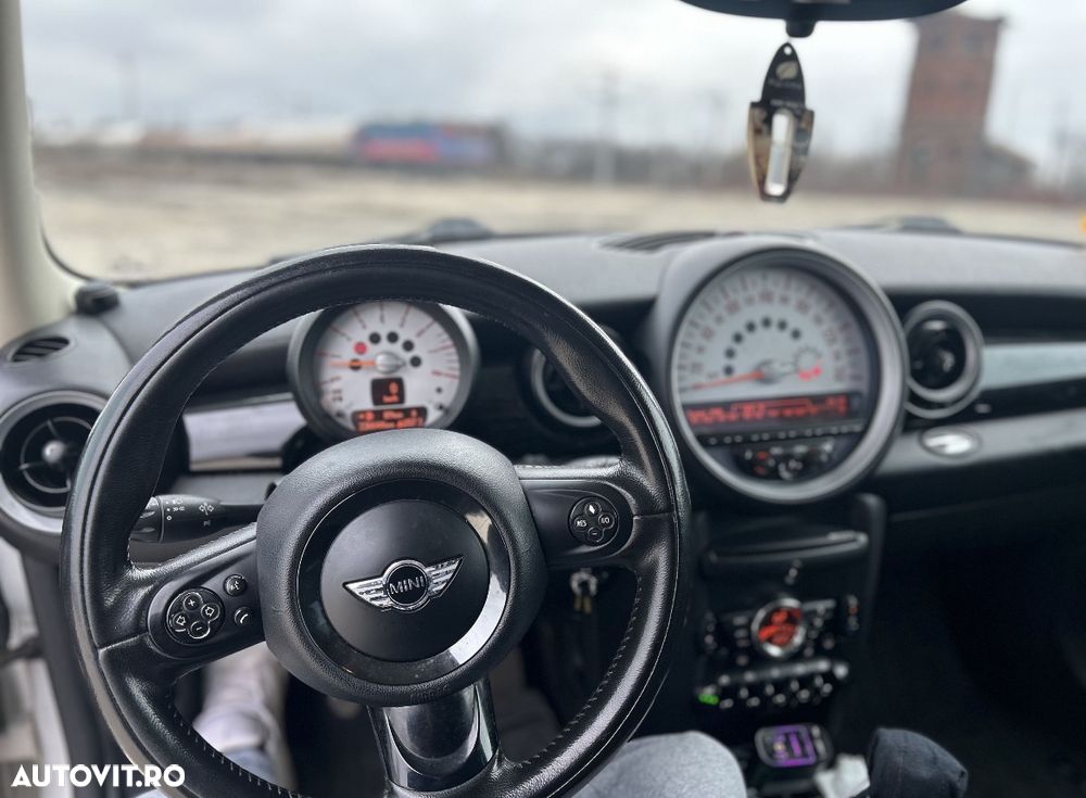 Mini Clubman Cooper - 4