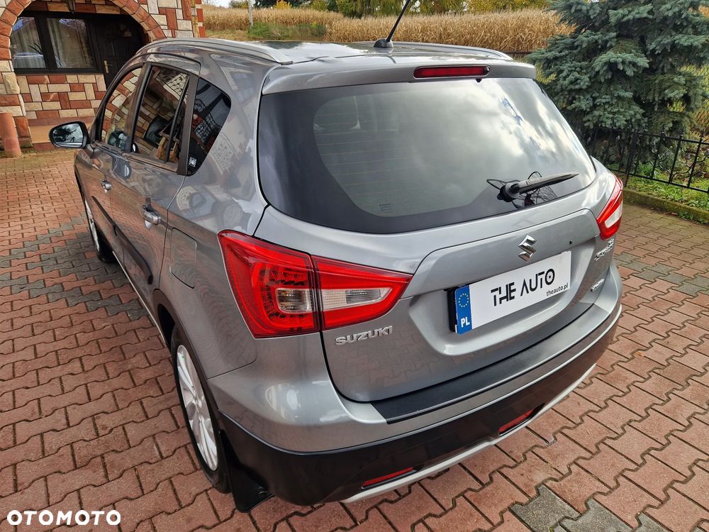 Suzuki SX4 S-Cross 1.4 T Premium 4WD - 34