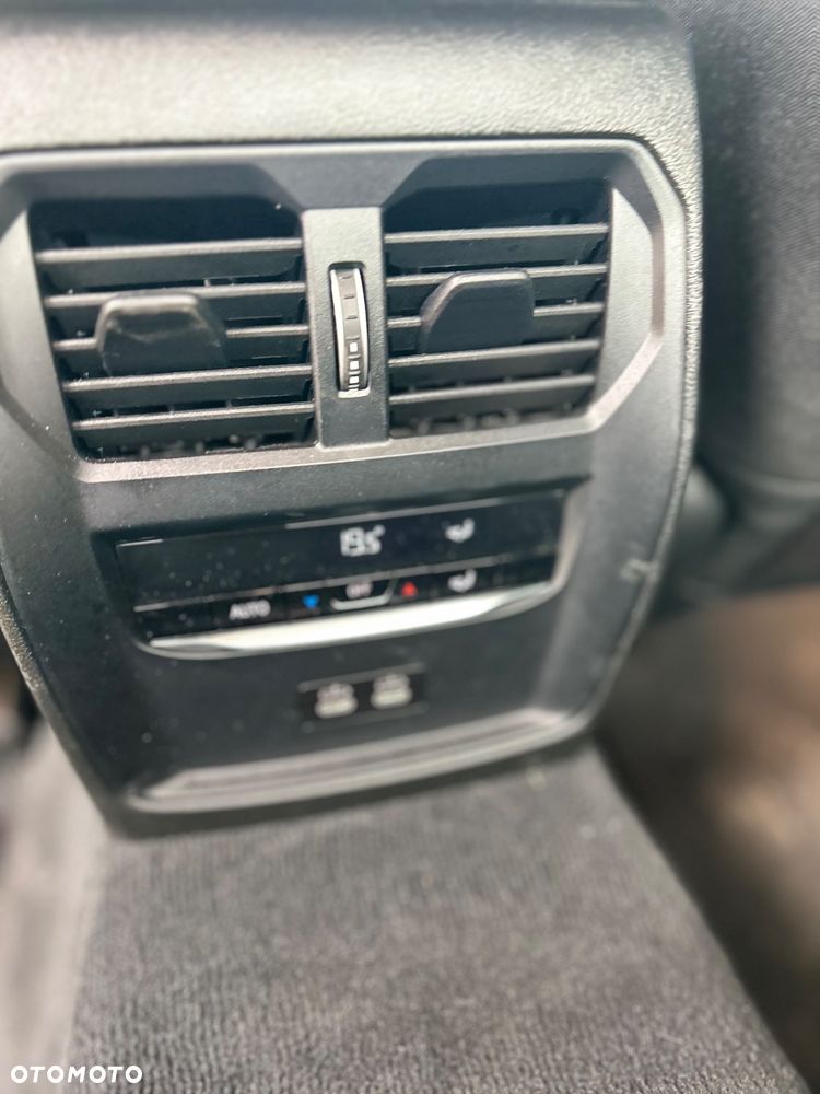 BMW Seria 3 320d mHEV sport - 28
