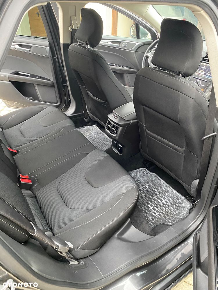 Ford Mondeo - 24