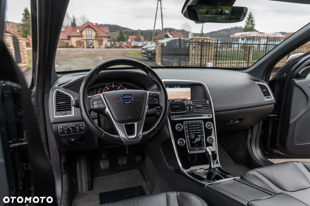 Volvo XC 60 D3 Momentum - 34