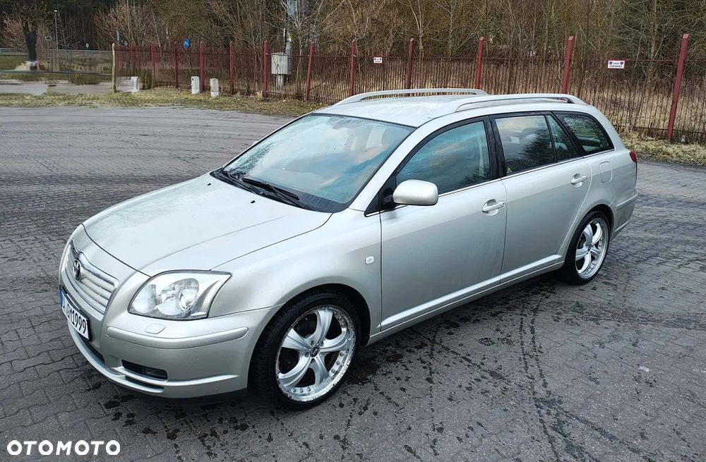 Toyota Avensis 1.8 VVT-i - 4