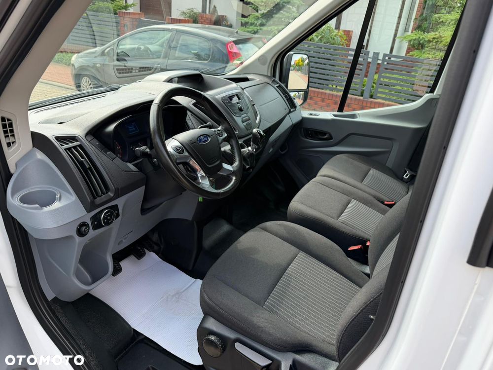 Ford Transit - 11