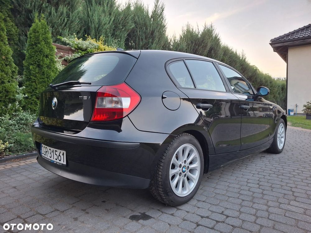 BMW Seria 1 116i - 6