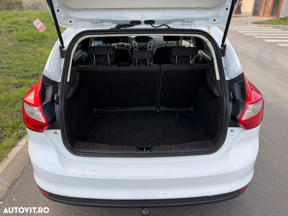 Ford Focus 1.6 TI-VCT White Magic - 11
