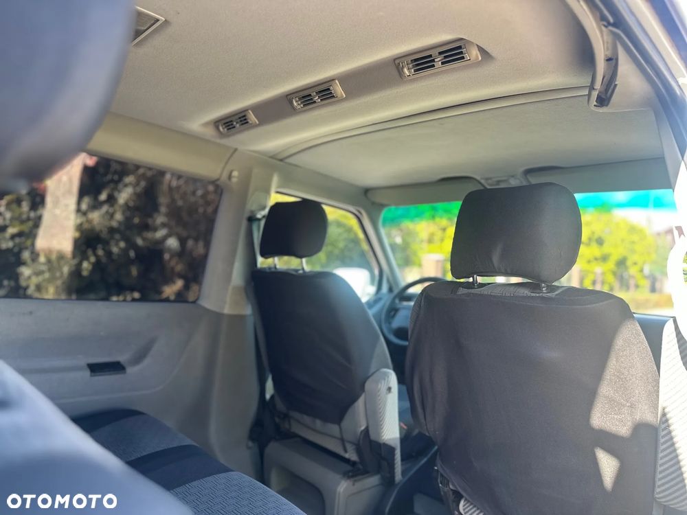 Volkswagen Caravelle TDI Basis / CL - 17