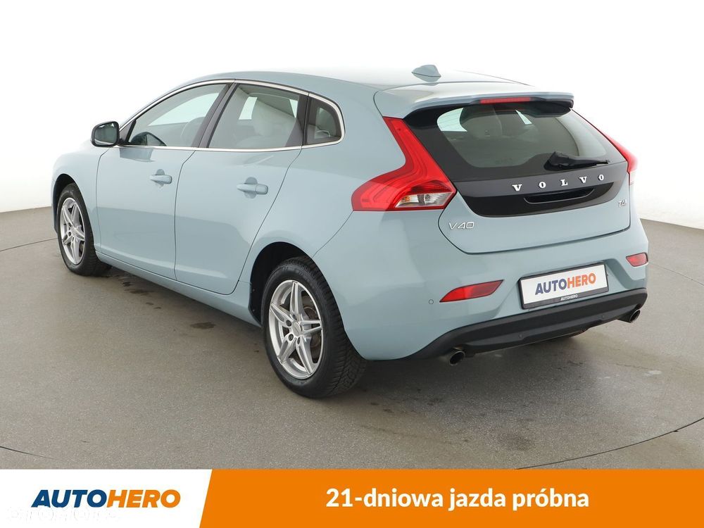 Volvo V40 - 4