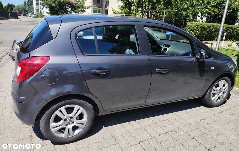 Opel Corsa 1.4 16V Enjoy - 2