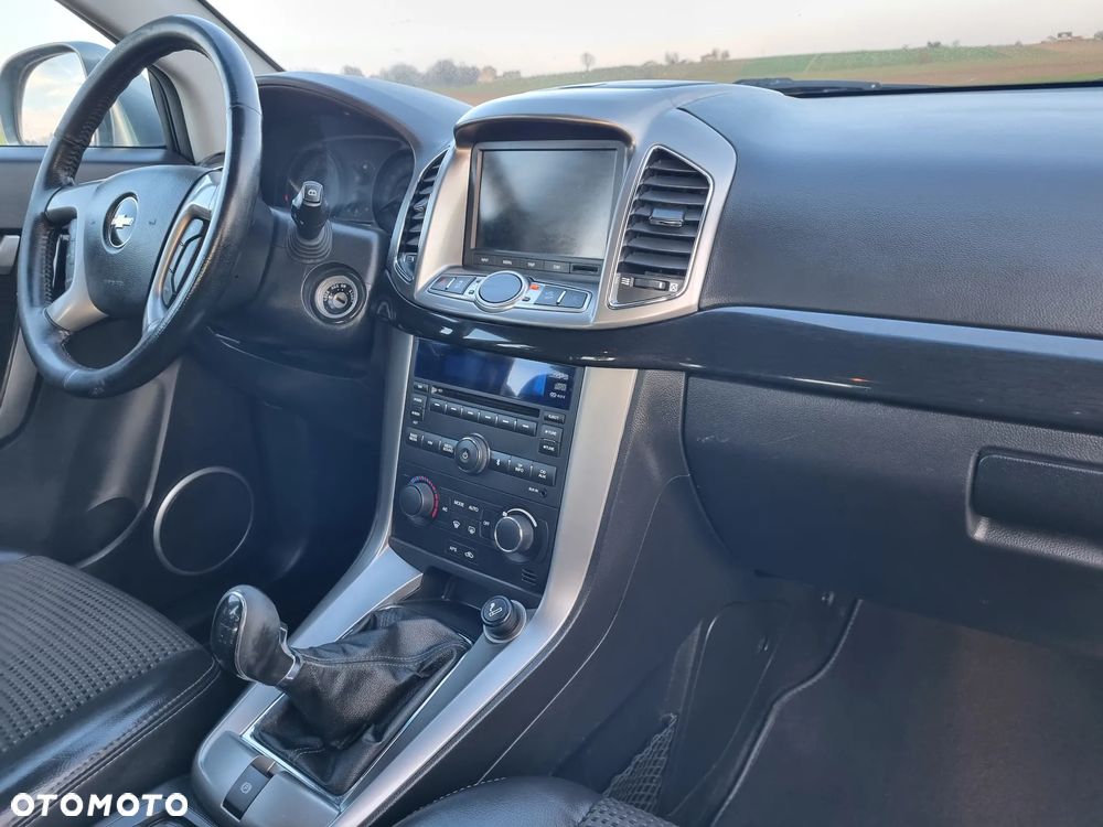 Chevrolet Captiva 2.4 2WD LT - 8