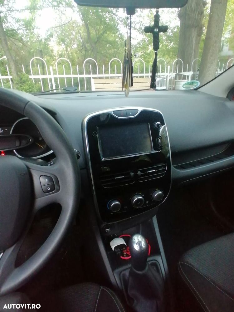 Renault Clio 1.2 16V Authentique - 3
