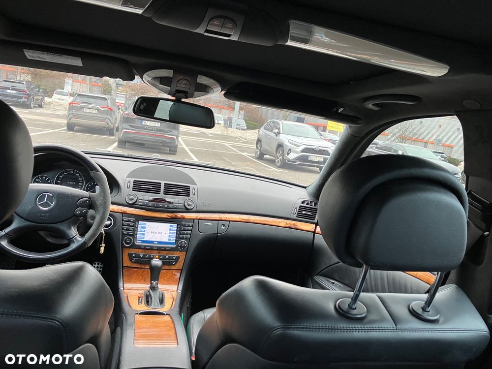 Mercedes-Benz Klasa E 63 AMG 7G-TRONIC - 16