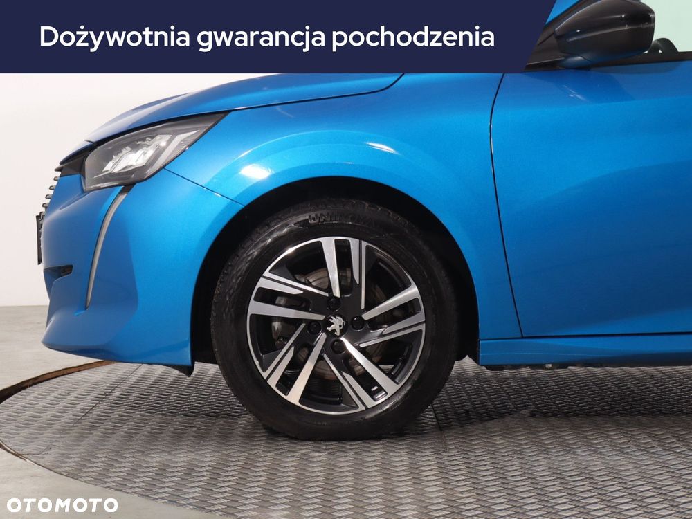 Peugeot 208 - 17