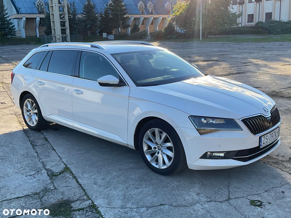 Skoda Superb 2.0 TDI Ambition DSG - 2