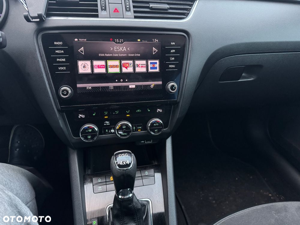 Skoda Octavia Scout 2.0 TDI 4x4 DSG - 6