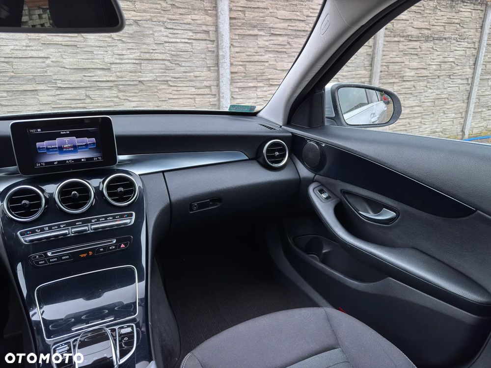 Mercedes-Benz Klasa C 200 (BlueTEC) d 7G-TRONIC - 20