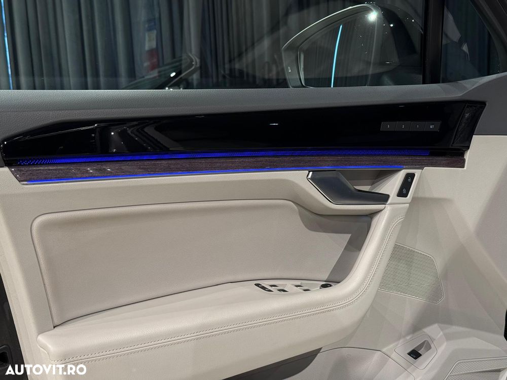 Volkswagen Touareg 4.0 V8 TDI SCR 4Motion Automatik Elegance - 16