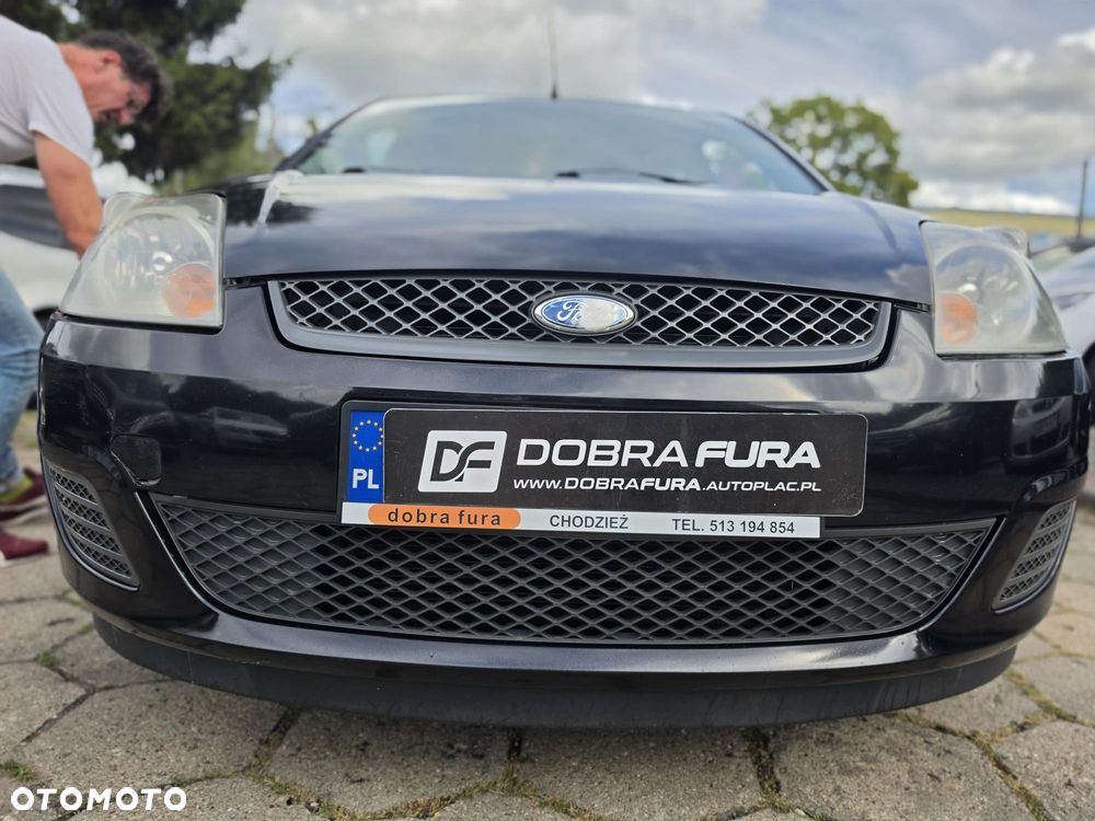 Ford Fiesta 1.4 Ghia - 38