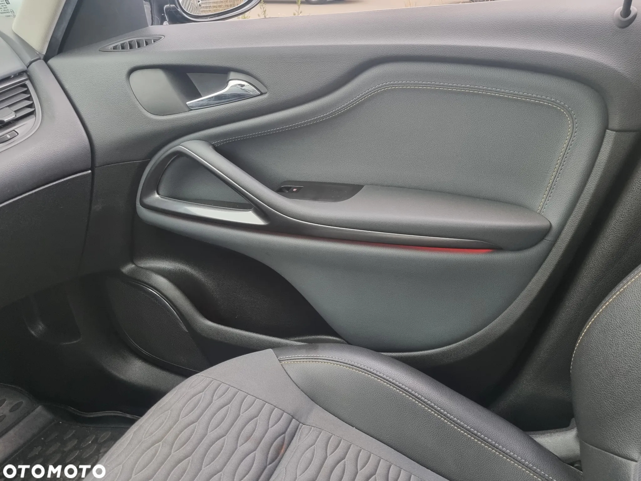 Opel Zafira - 12