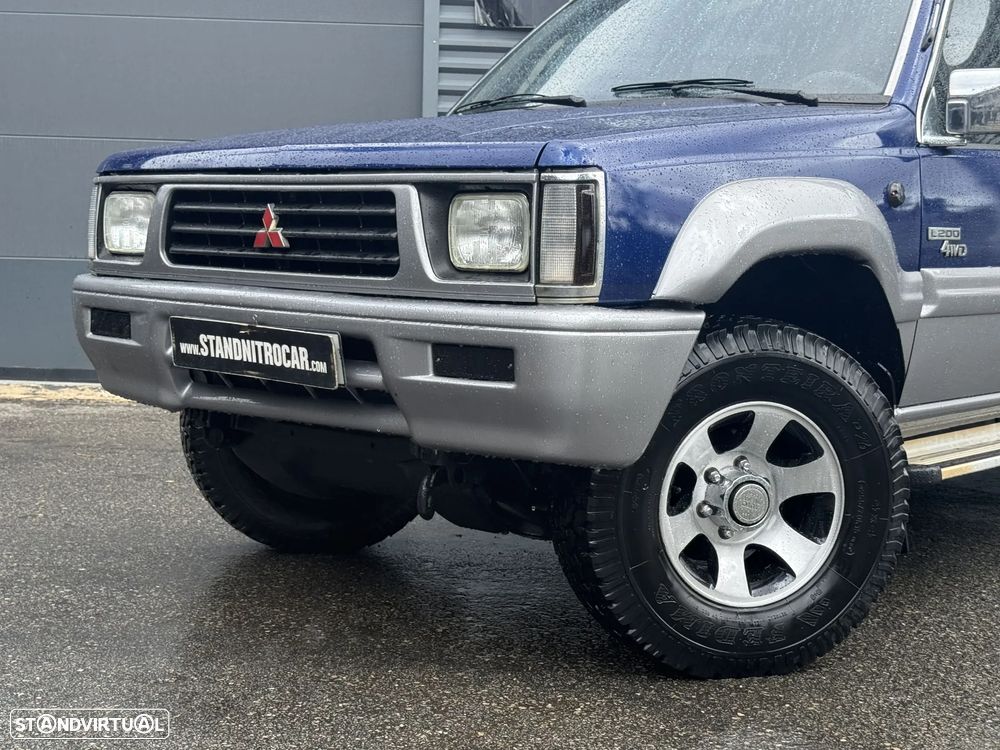 Mitsubishi L200 2.5 TD GLX CD - 19