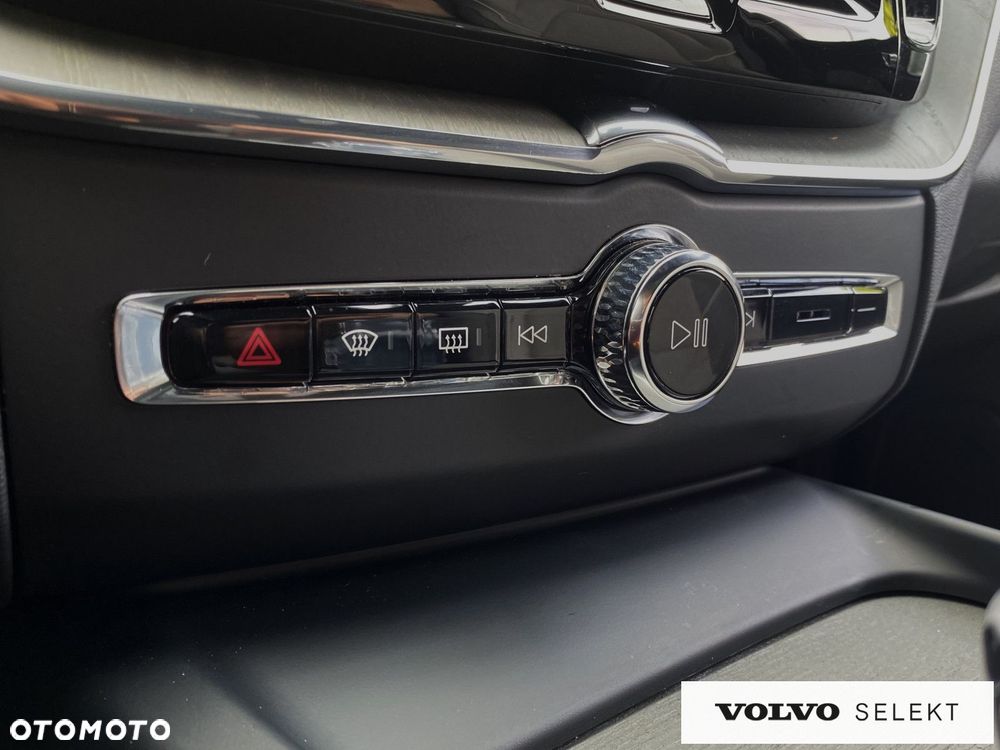 Volvo XC 60 - 22