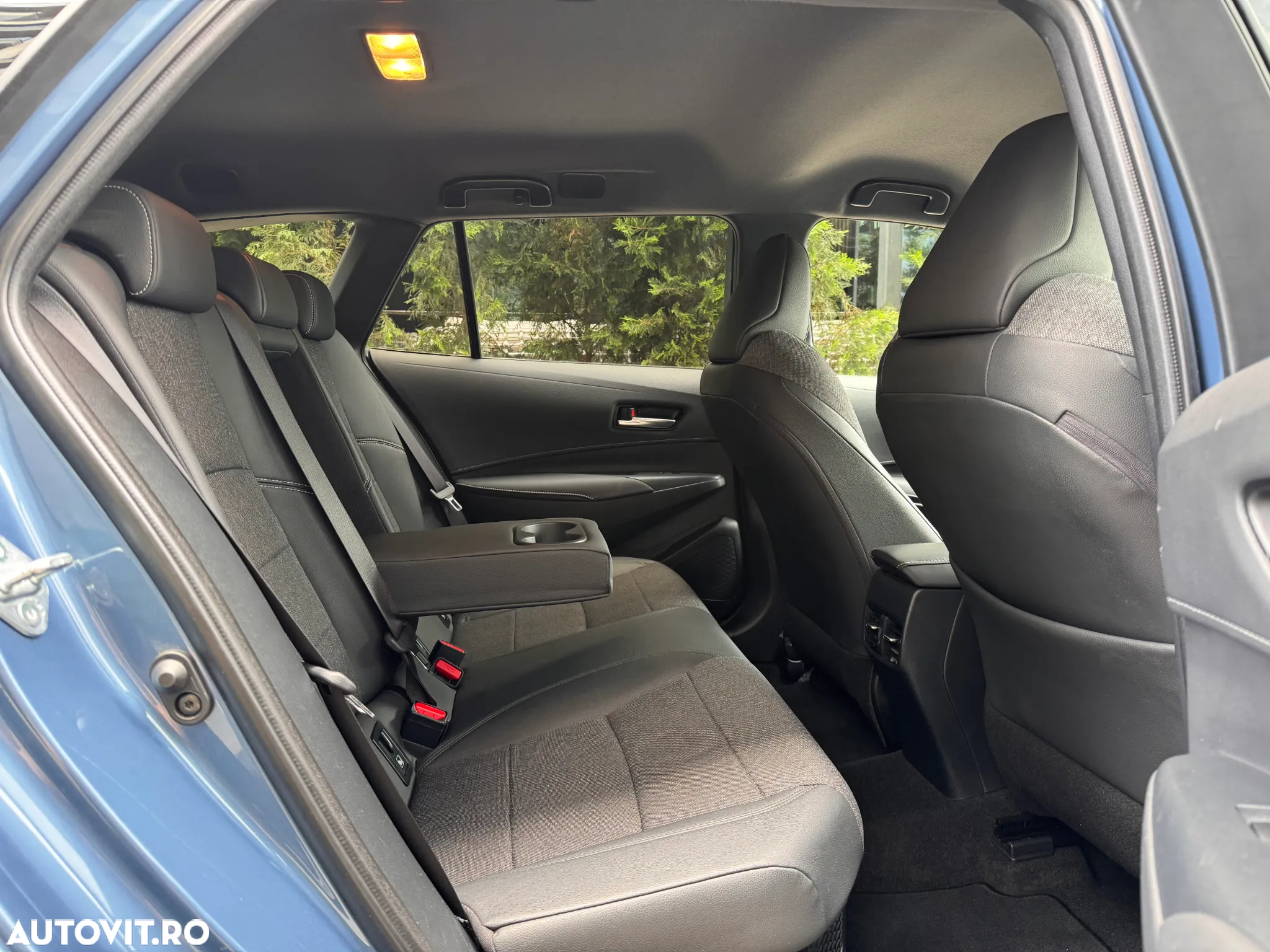 Toyota Corolla 1.8 Hybrid Touring Sports Business Edition - 12
