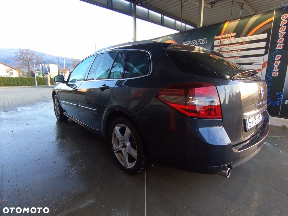 Renault Laguna dCi 150 FAP Start-Stop Dynamique - 16