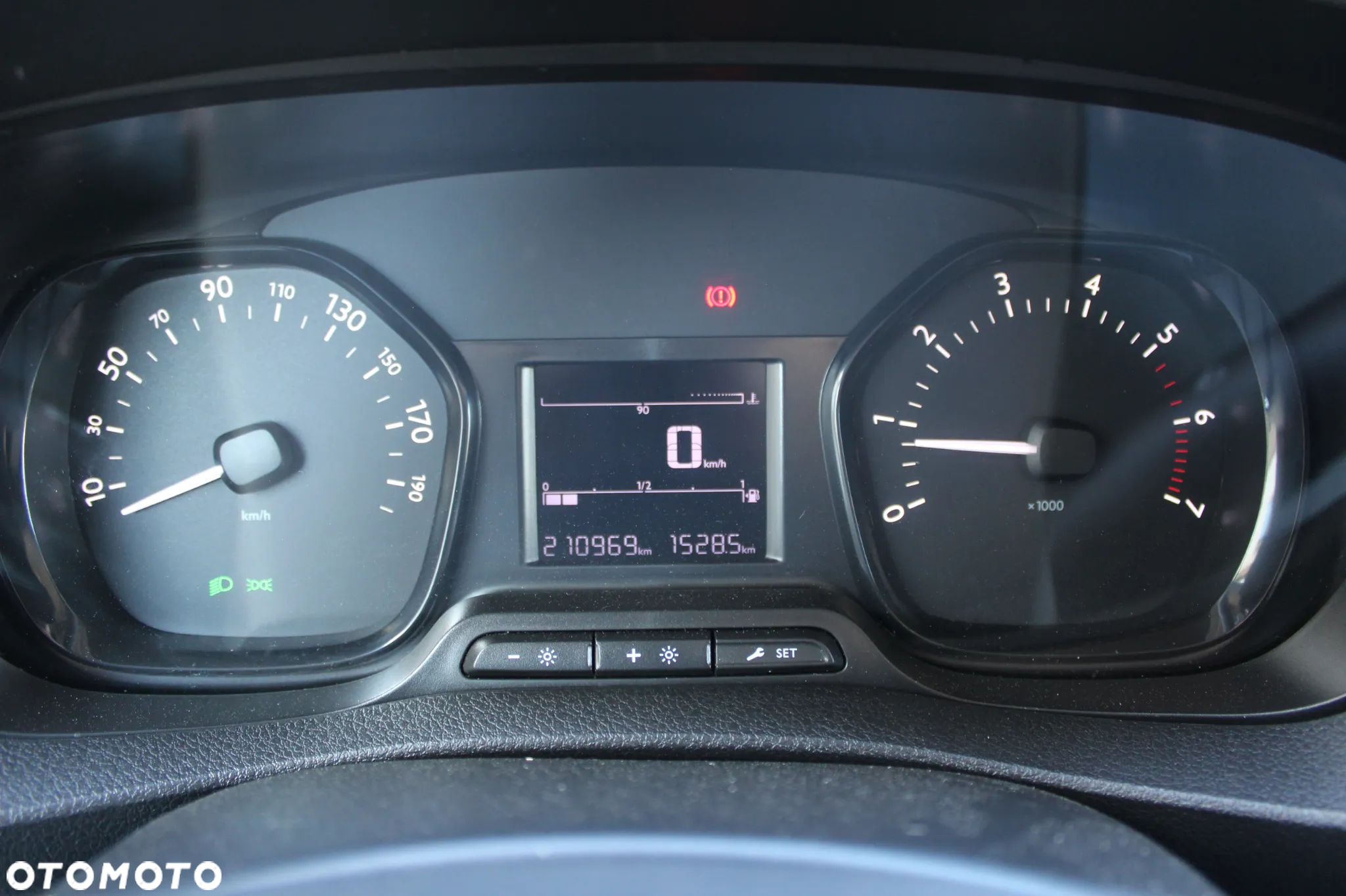 Toyota PROACE - 16