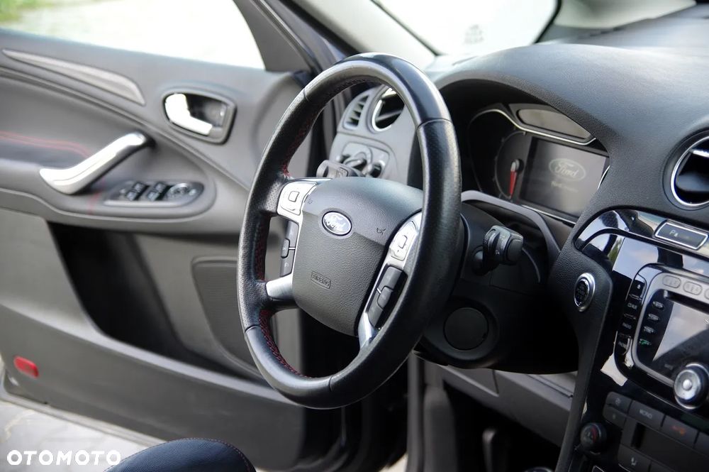 Ford S-Max 2.0 TDCi DPF Titanium X - 30