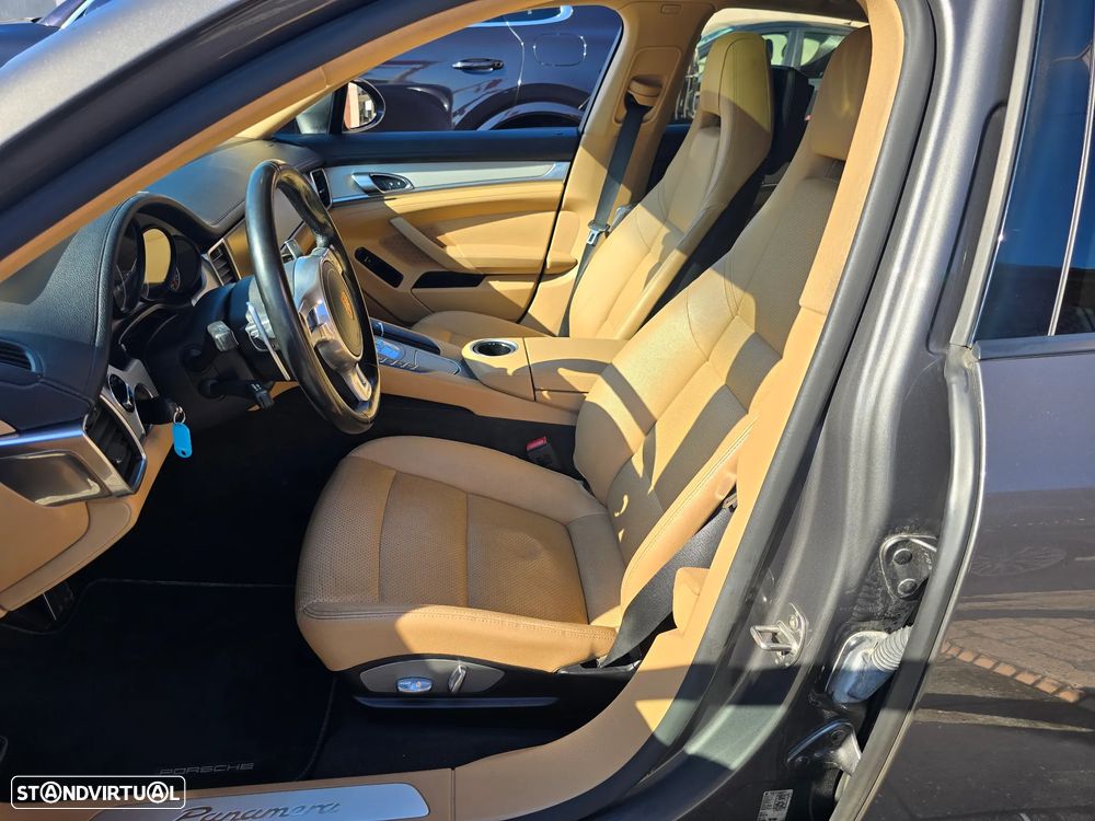 Porsche Panamera Standard - 16