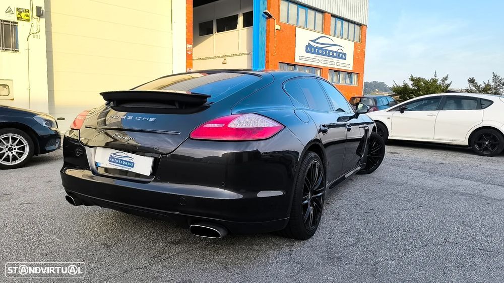 Porsche Panamera 4 Platinum Edition PDK - 17