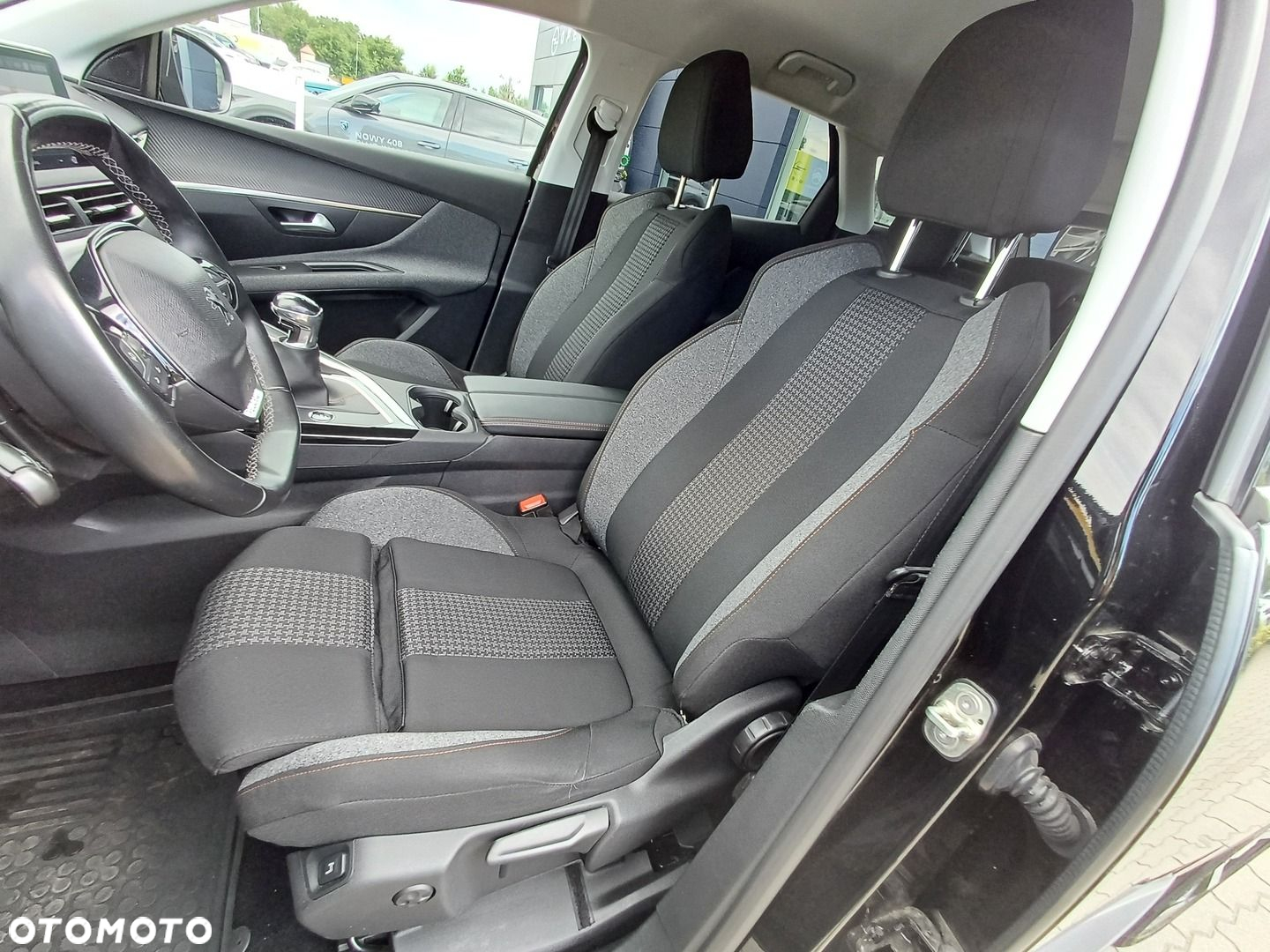 Peugeot 3008 - 11