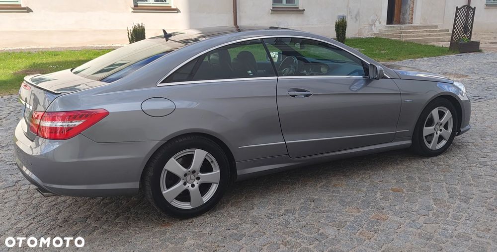 Mercedes-Benz Klasa E 350 CDI DPF BlueEFFICIENCY 7G-TRONIC Avantgarde - 10
