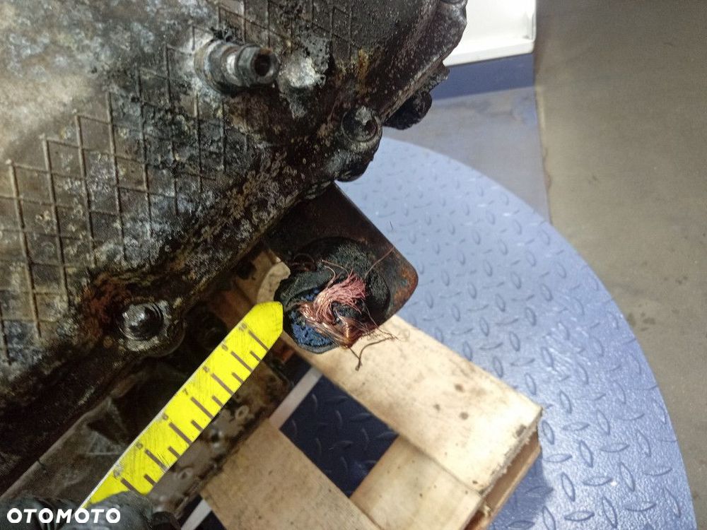 BMW X5 G05 G06 M50i SILNIK BENZYNA 4.4 V8 530KM N63B44D - 13