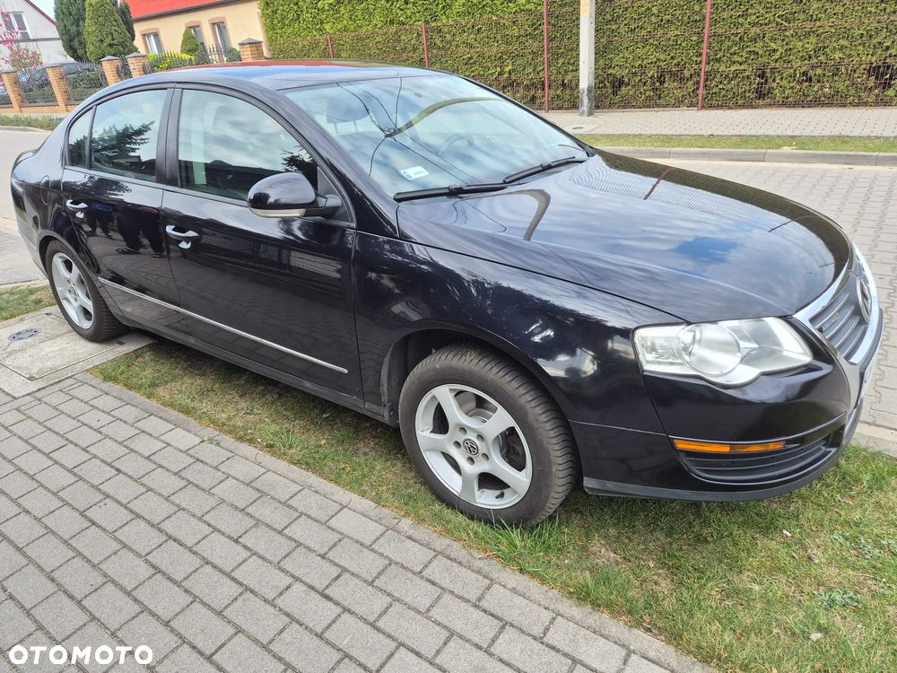 Volkswagen Passat 1.9 TDI Comfortline - 6