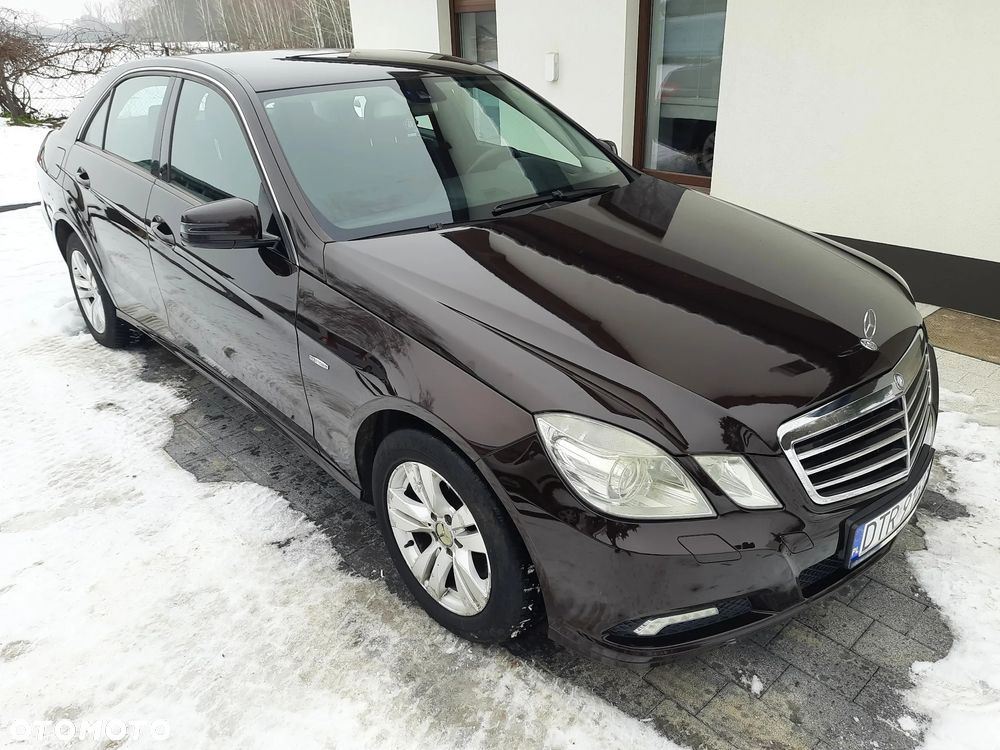 Mercedes-Benz Klasa E 250 CDI DPF BlueEFFICIENCY Automatik - 6
