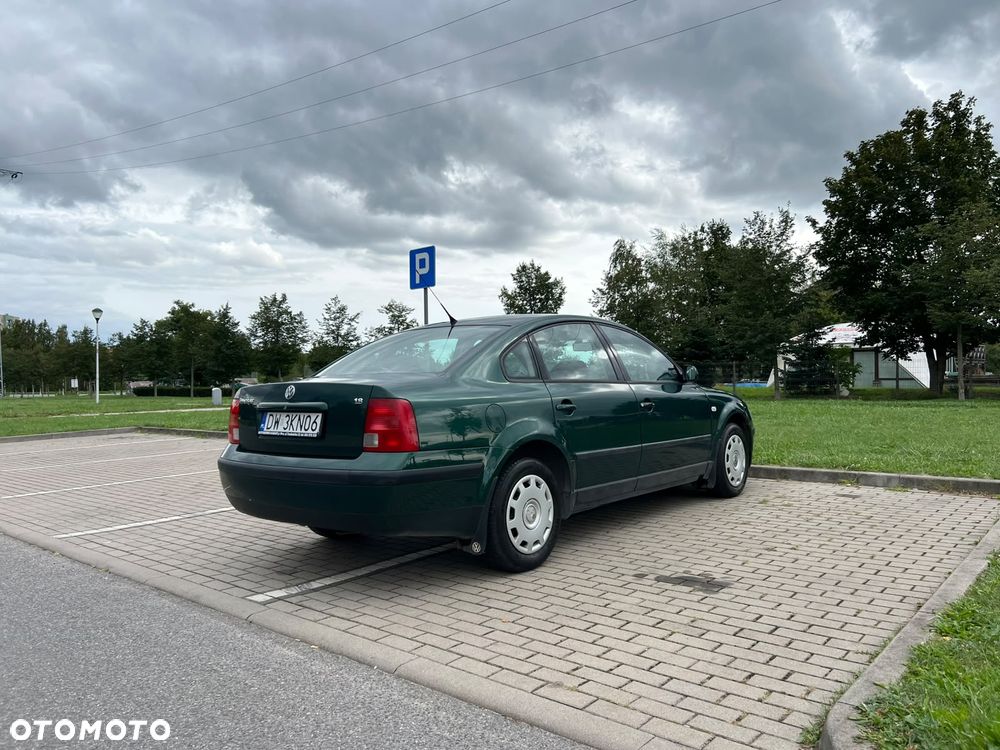 Volkswagen Passat - 8
