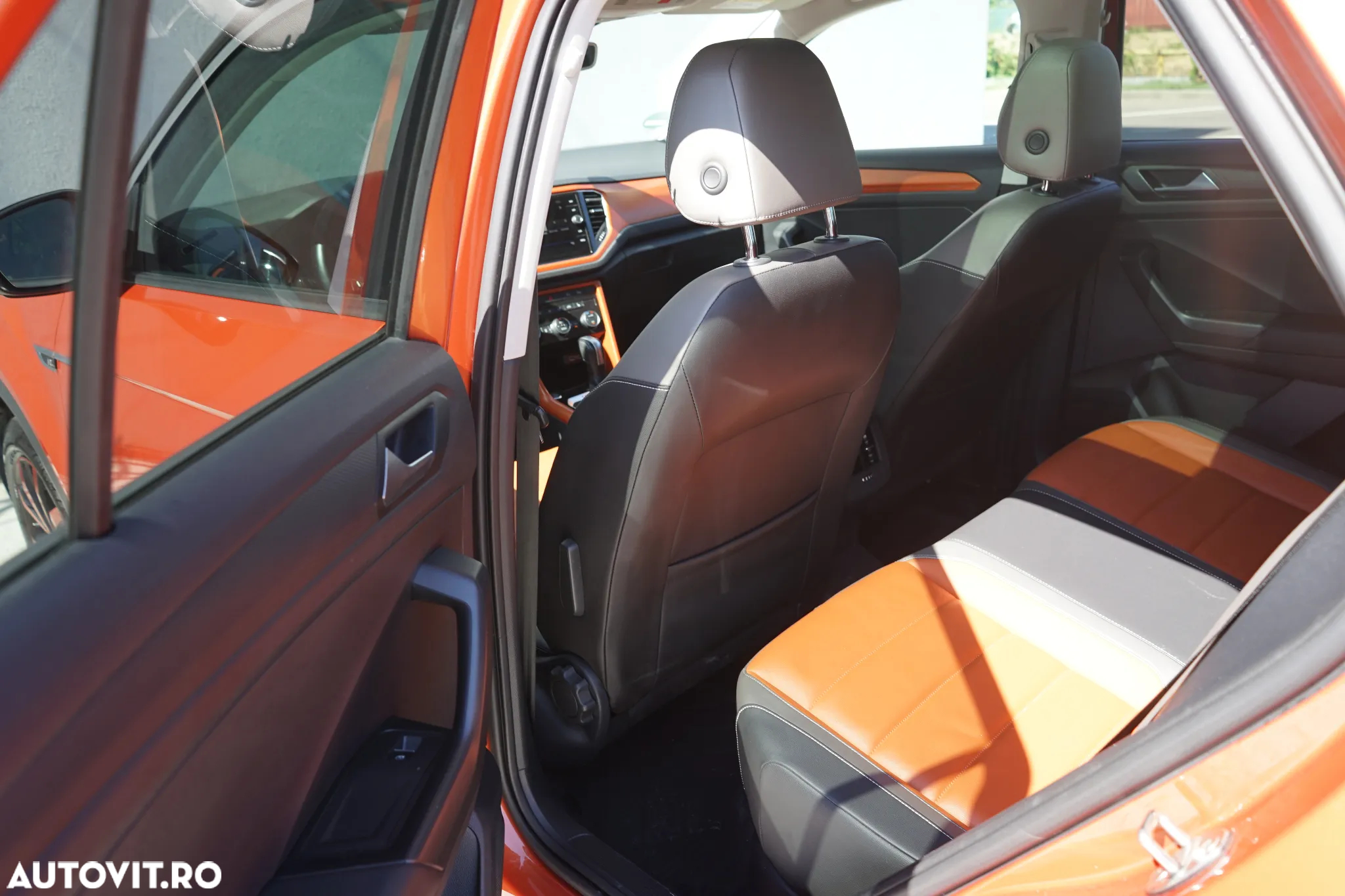 Volkswagen T-ROC 2.0 TDI 4Mot DSG Sport - 38