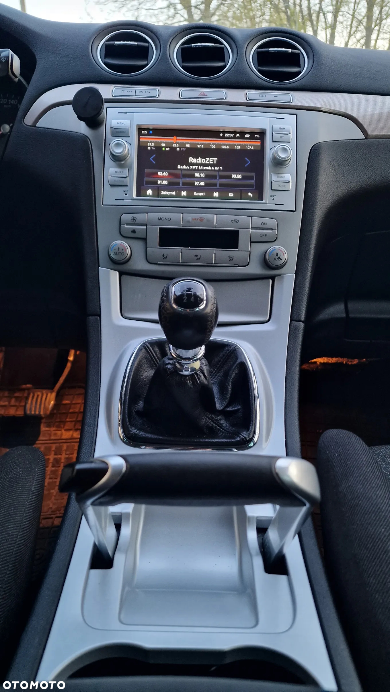 Ford S-Max - 8