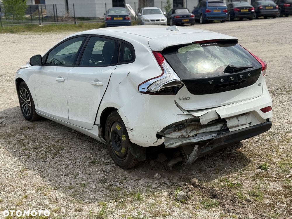 Volvo V40 T2 Geartronic RDesign - 7