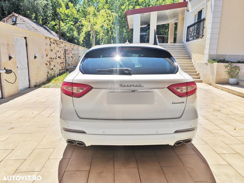 Maserati Levante - 16