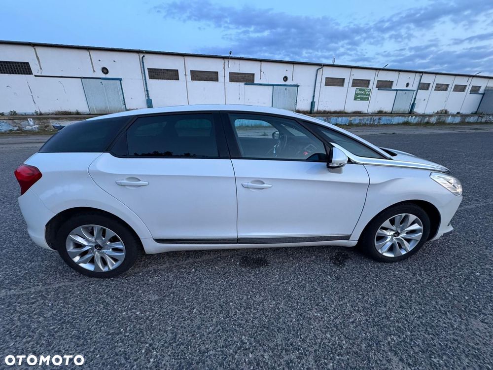 Citroën DS5 e-HDi 115 EGS6 Chic - 6