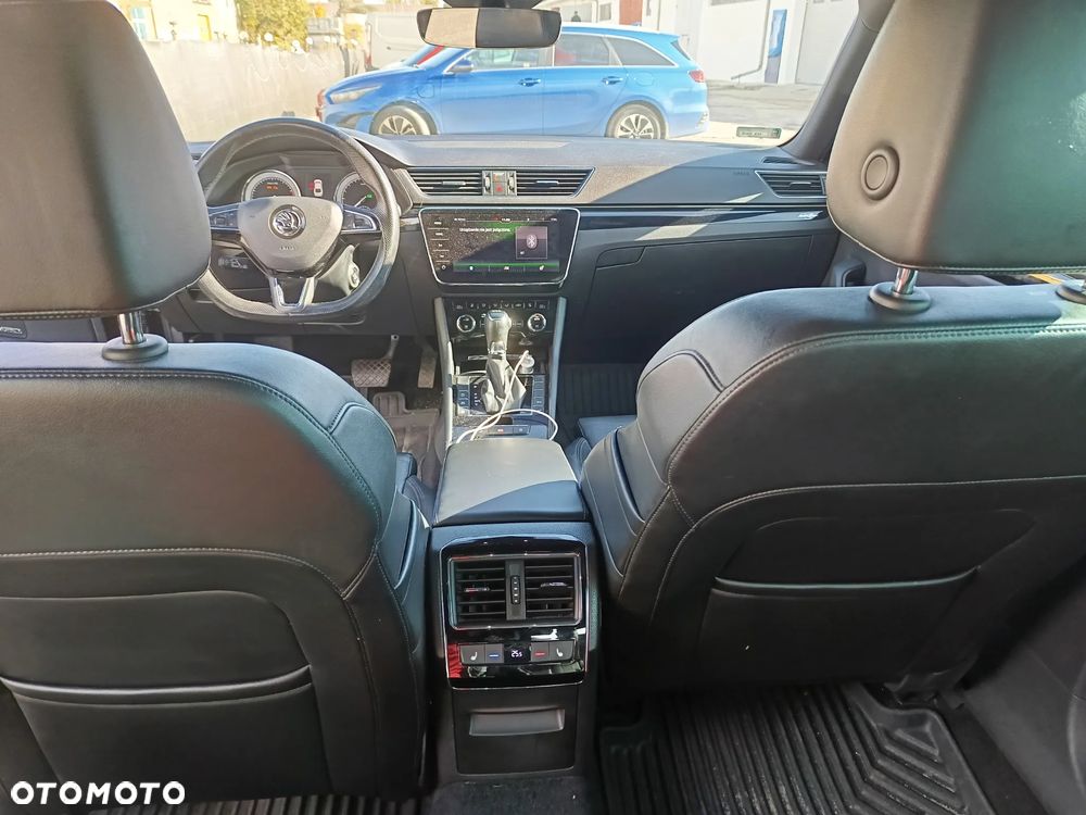 Skoda Superb 2.0 TSI L&K DSG - 19