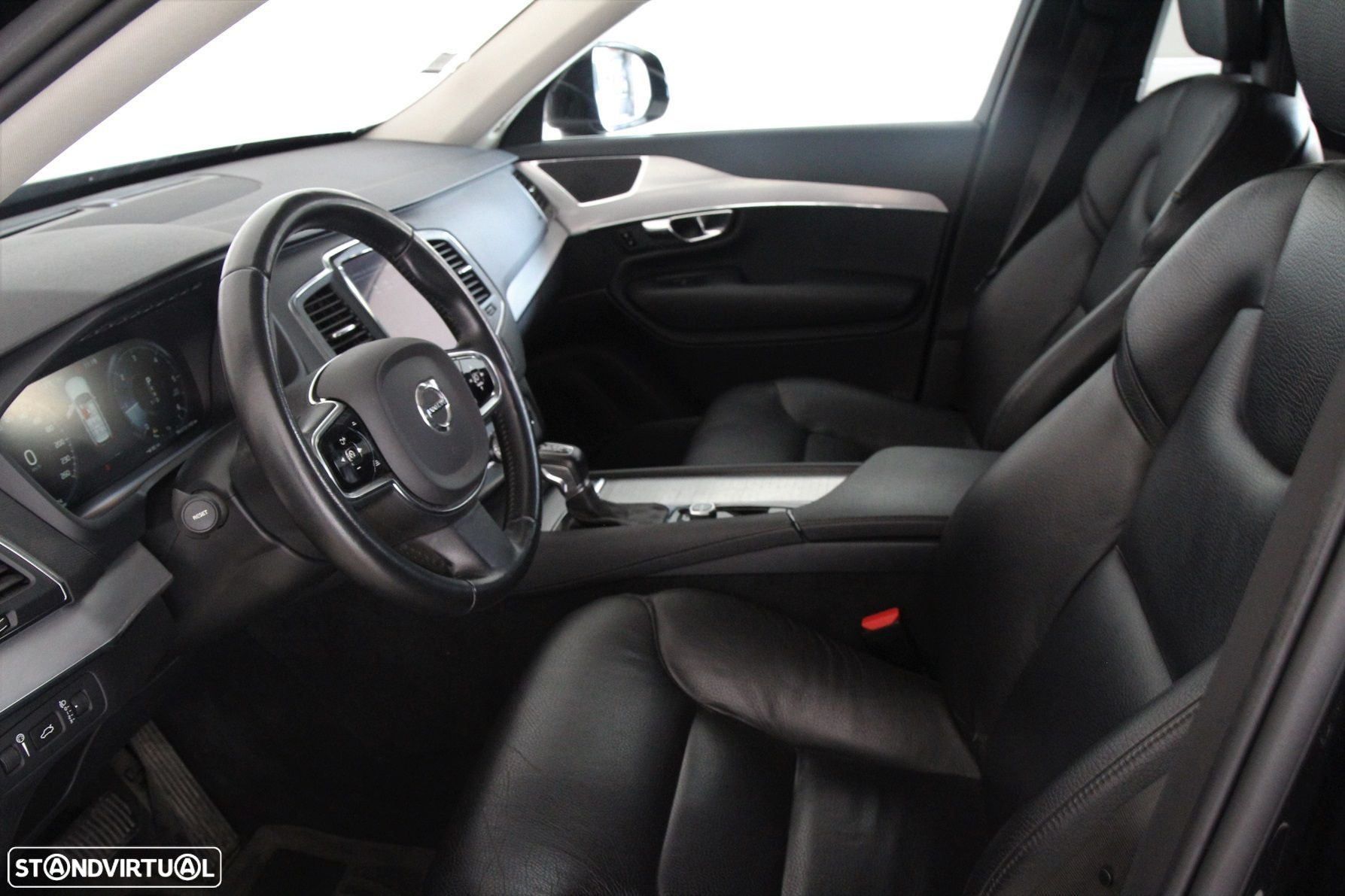 Volvo XC 90 2.0 D4 Momentum - 15