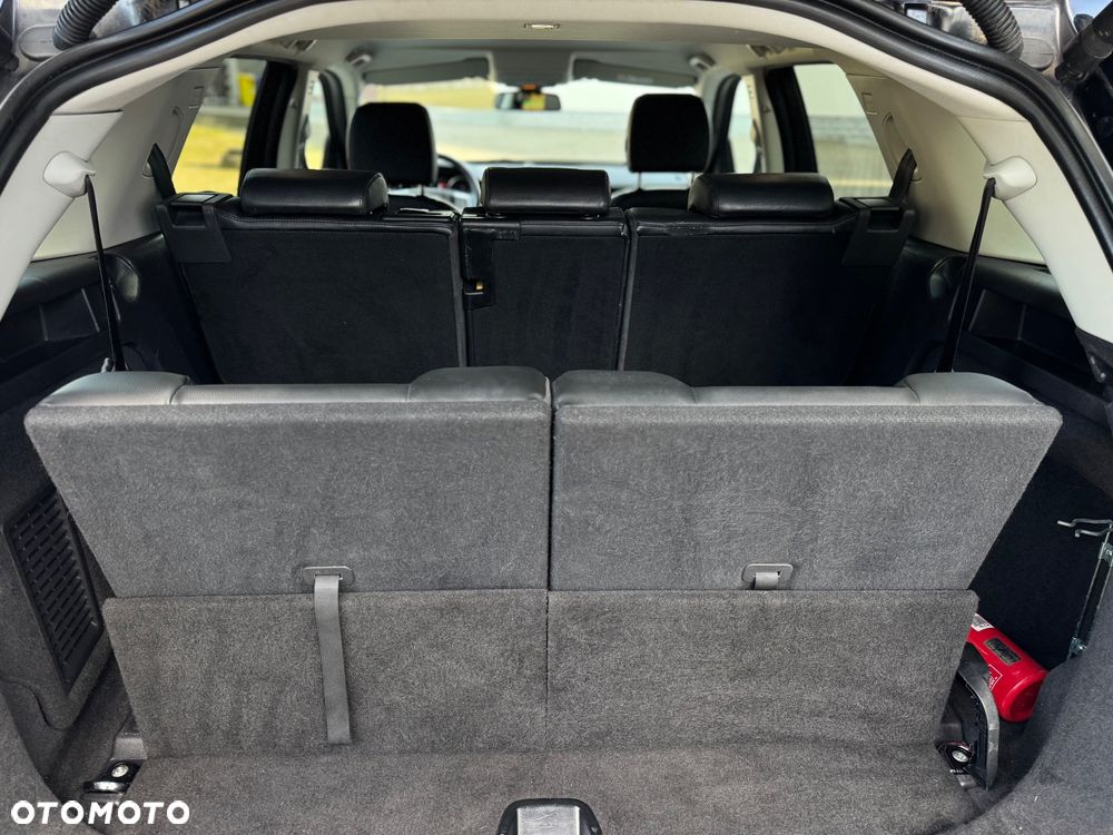 Land Rover Discovery Sport TD4 HSE Luxury - 24