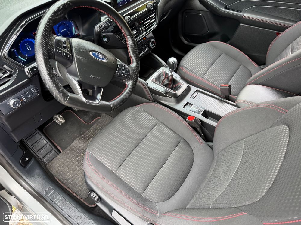 Ford Kuga 1.5 EcoBoost ST-Line - 12