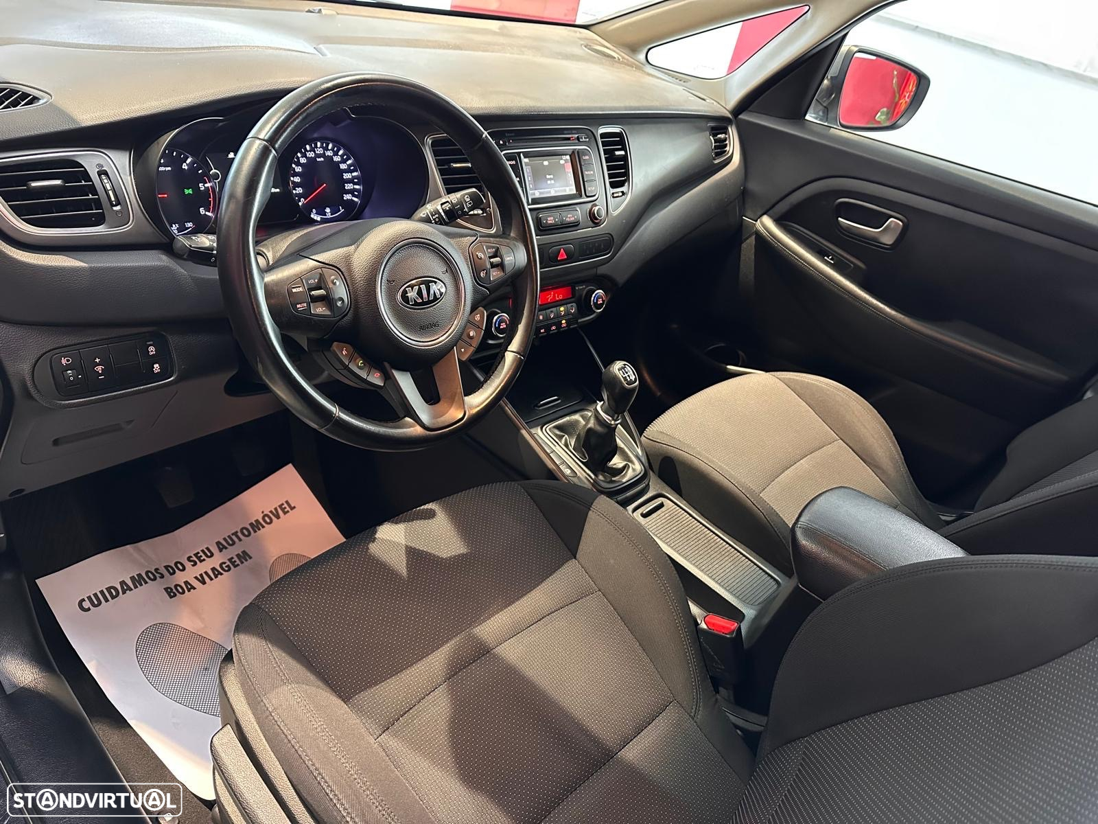 Kia Carens 1.7 CRDi ISG TX - 8