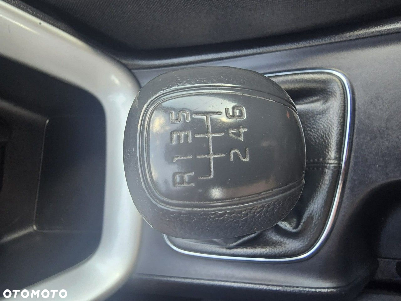 Kia Ceed - 21
