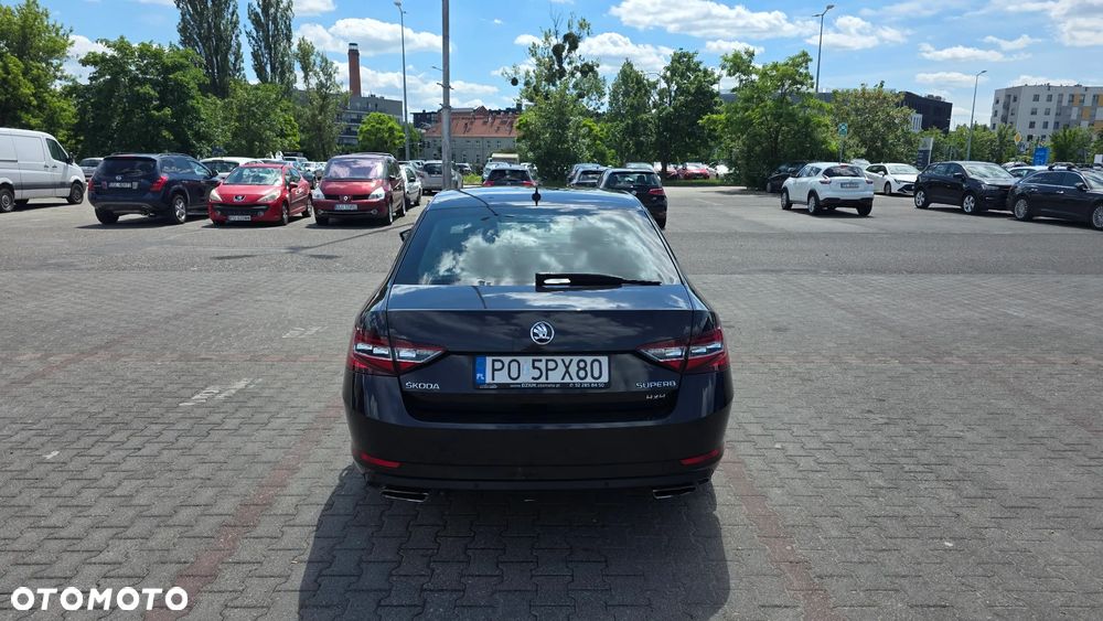 Skoda Superb 2.0 TSI 4x4 L&K DSG - 6