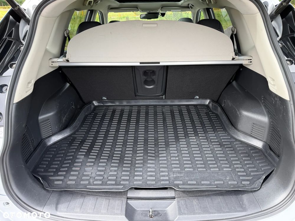 Nissan X-Trail 2.0 dCi Tekna 4WD Xtronic - 11