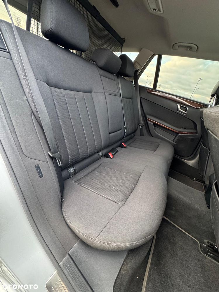 Mercedes-Benz Klasa E 200 CDI DPF BlueEFFICIENCY 7G-TRONIC Elegance - 14